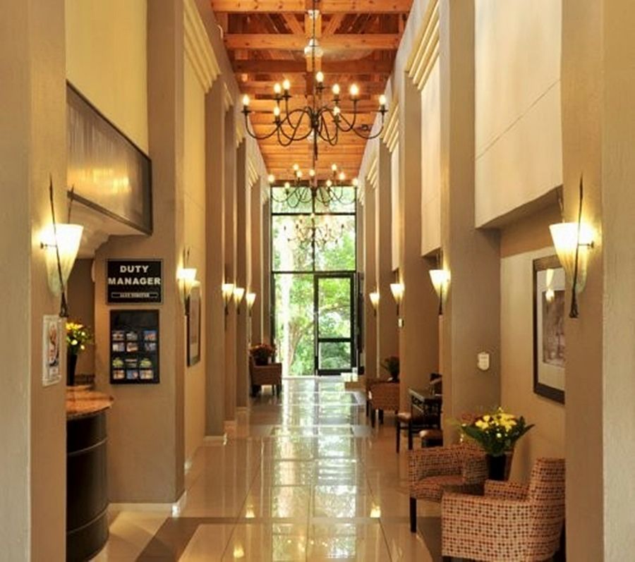فندق روستنبرجفي  فندق ومركز مؤتمرات سفاري لودج المظهر الخارجي الصورة